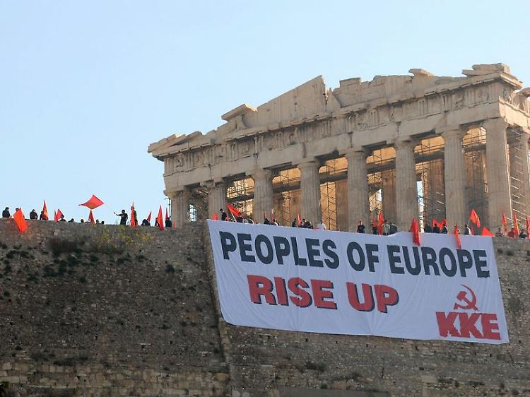 Demonstranten auf der Akropolis: Urlauber sollten derzeit in Griechenland mit Einschränkungen rechnen.
