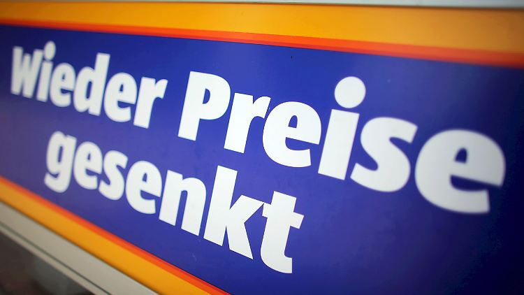 Die Billig-Supermärkte kämpfen um Marktanteile.