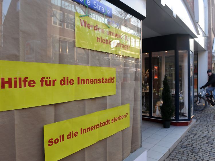 Wenn die Konsumenten sich zurückhalten, bekommen das Händler, City-Manager und Kommunen sofort zu spüren.
