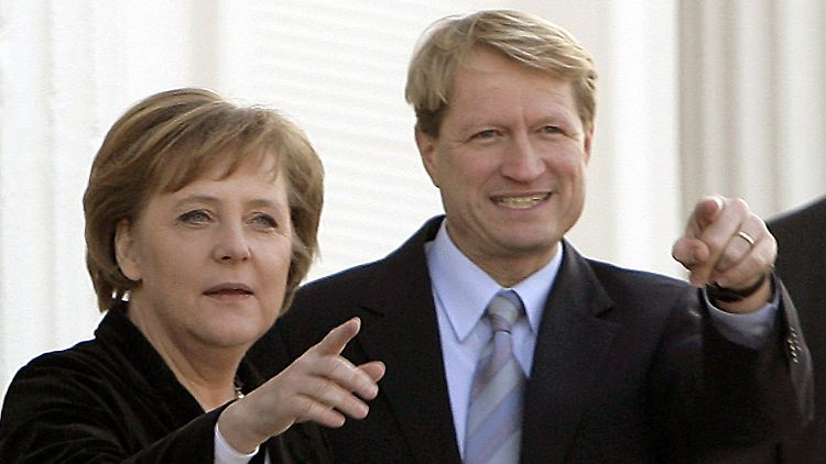 So waren Merkel und Wilhelm oft gemeinsam unterwegs.