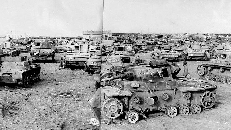 Von den Sowjets erbeutete deutsche Panzer bei Stalingrad (Archivfotos von 1943)