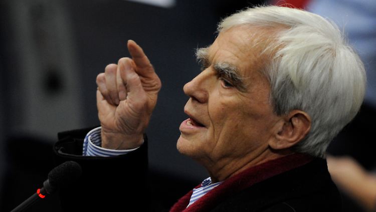 Hans Christian Ströbele ist für die Griechenlandhilfe, aber gegen das Paket der Bundesregierung.