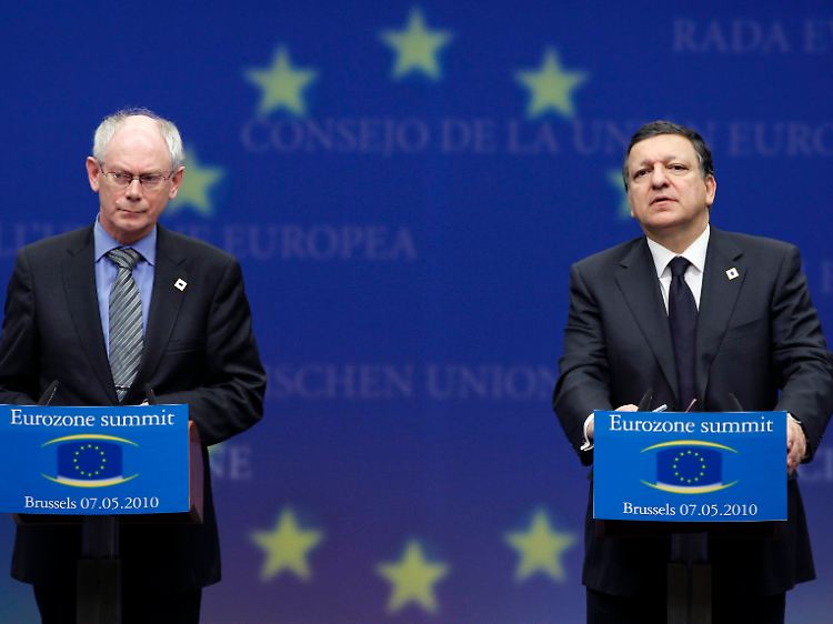 EU-Ratspräsident Van Rompuy und Kommissionspräsident Barroso nach dem Sondergipfel in Brüssel.