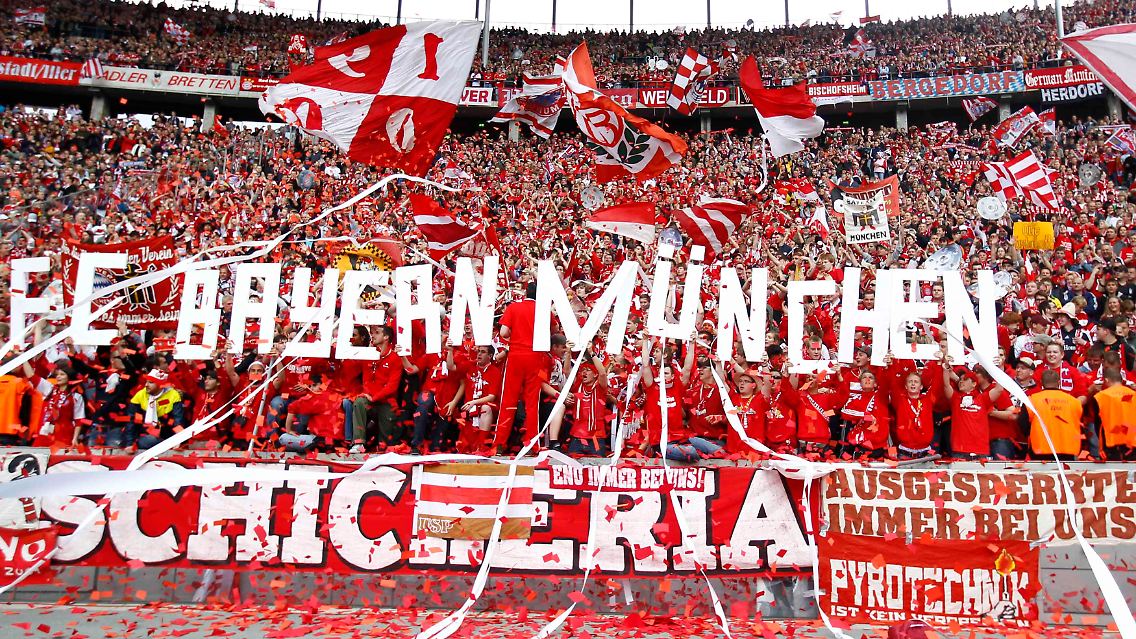 Zumindest die Bayern-Fans hatten in Berlin prächtige Laune.