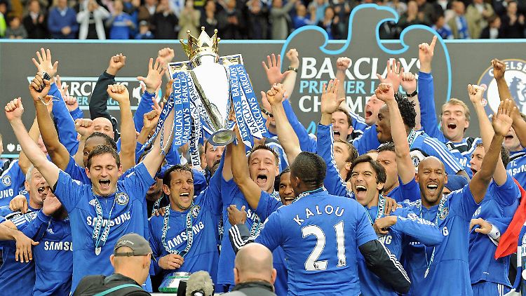Meister in England: Der FC Chelsea und Michael Ballack ließen sich am letzten Spieltag nicht mehr stoppen.