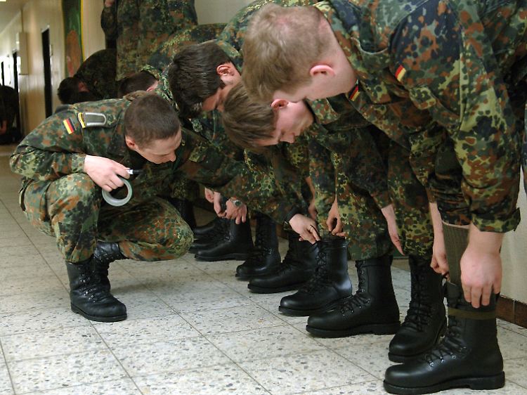 Gute Ausbildung ist auch bei Rekruten nicht umsonst zu bekommen.