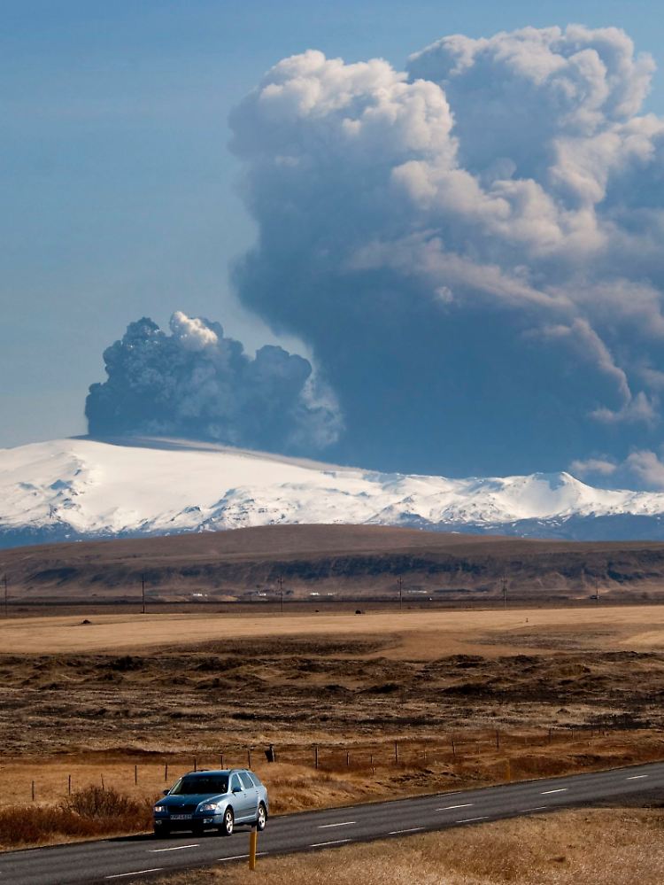 Grollen im Hintergrund: Als der Eyjafjallajökull ausbrach, war es vorbei mit der himmlischen Stille im Süden Islands.