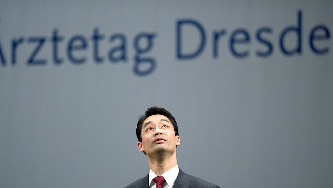 Rösler will seine Reformpläne auch bei schwindender Mehrheit nicht an den Nagel hängen.