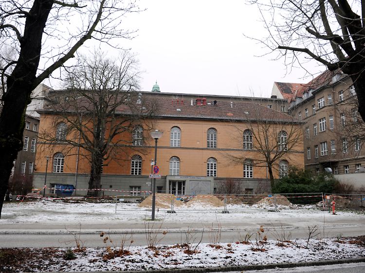 Das älteste noch erhaltene Gebäude der Charité ist von 1835.