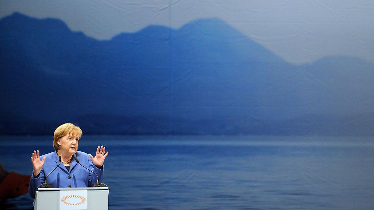 "Geben viel Geld aus": Merkel kündigte auf dem Kirchentag einen harten Sparkurs an.