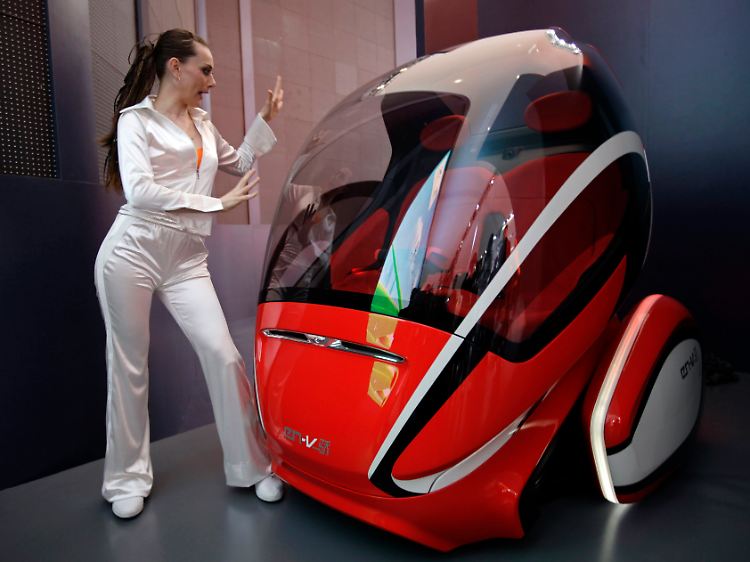Abrakadabra, hier kommt die nächste Generation. Das Konzeptauto EN-V oder das "Electric Networked-Vehicle".