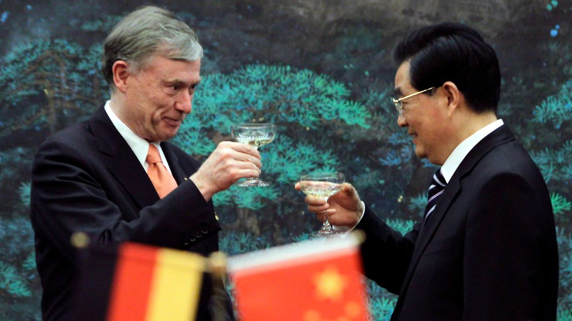Köhler und Hu während der Zeremonie in der Großen Halle des Volkes in Peking.