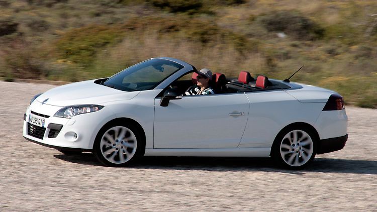 Freie Fahrt für Sonnenanbeter: Ab Mitte Juni wird das Renault Mégane Cabrio in Deutschland zu haben sein.