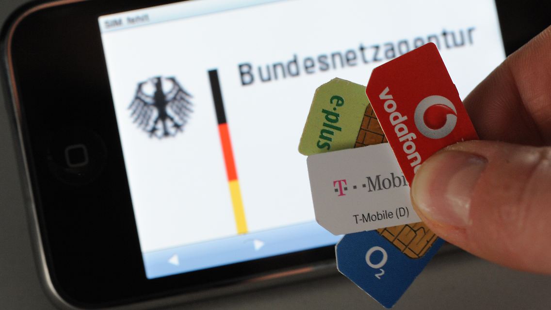 E-Plus geht bei neuen Frequenzen im 800-Megahertz-Bereich leer aus.