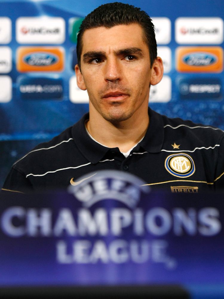 Lucio ist schon in seiner ersten Saison zum entscheidenden Faktor in der Inter-Abwehr geworden.