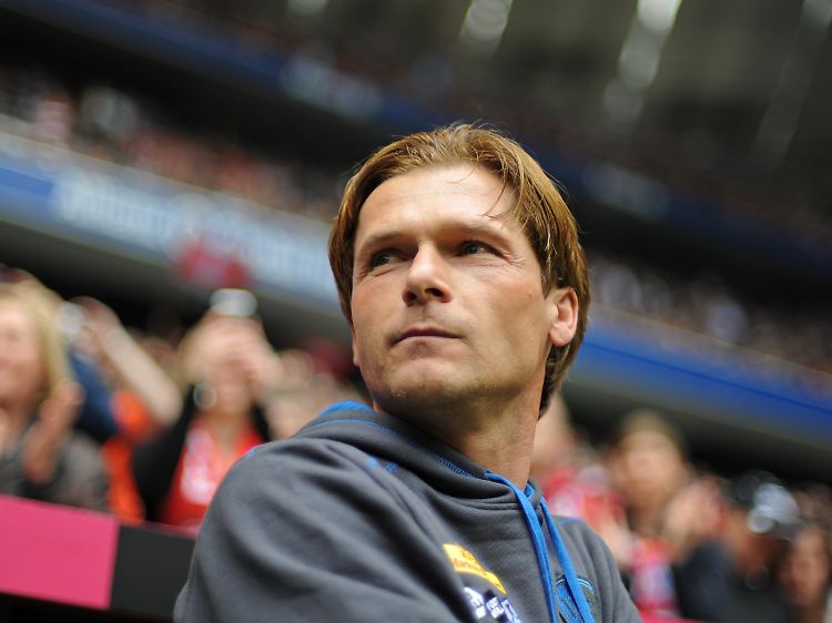 Auch "Zwei-Spiele-Trainer" Dariusz Wosz konnte den Abstieg nicht verhindern.