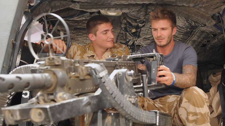 Ob Afghanistan oder Südafrika: David Beckham stellt sich immer in den Dienst seines Landes.
