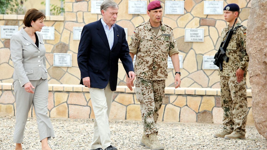 Bundespräsident Köhler war mit seiner Frau Eva Luise nur im Bundeswehrfeldlager Camp Marmal in Masar-i-Scharif.