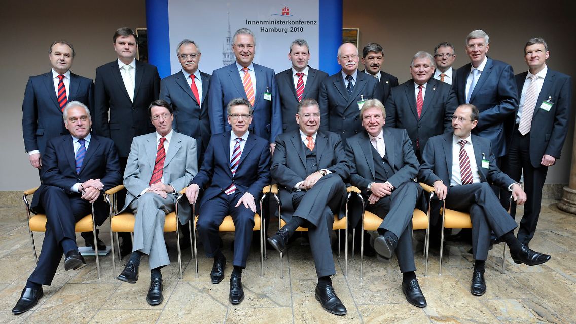 "Familienfoto" von der Innenministerkonferenz (IMK) 2010.