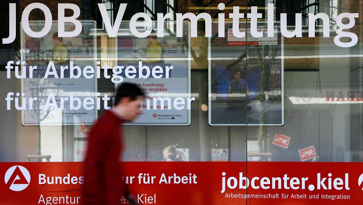 Die meisten Arbeitslosen fühlen sich ausgegrenzt - das wird zunehmen, wenn immer mehr Geld fehlt.