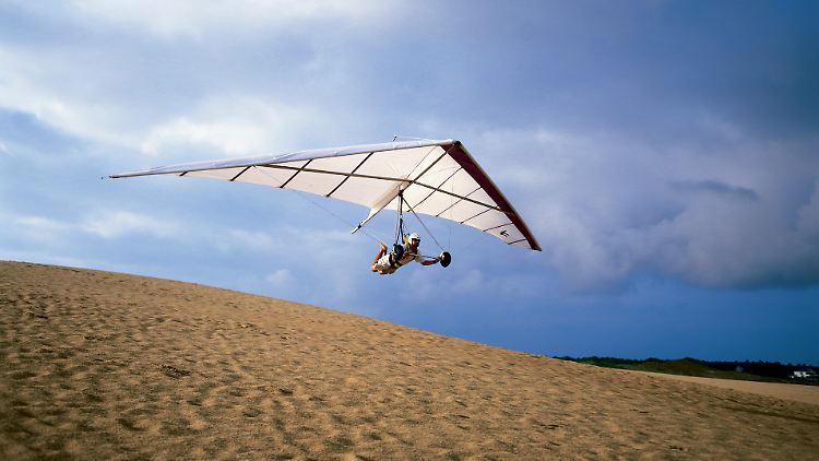 Gleiten wie die Wrights: Die erfinderischen Brüder haben sich die Outer Banks nicht grundlos für ihre Flugversuche ausgesucht.
