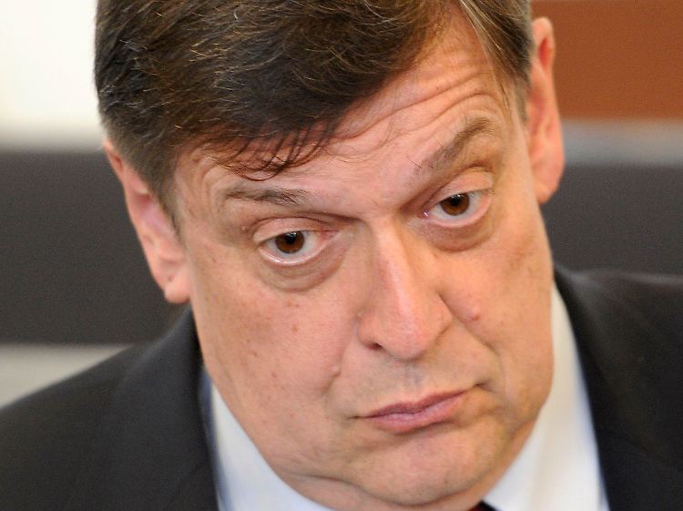 Mandat weg, Reputation weg, Einkommen weg. Verliert Jörg Tauss bald auch noch sein Gesicht?