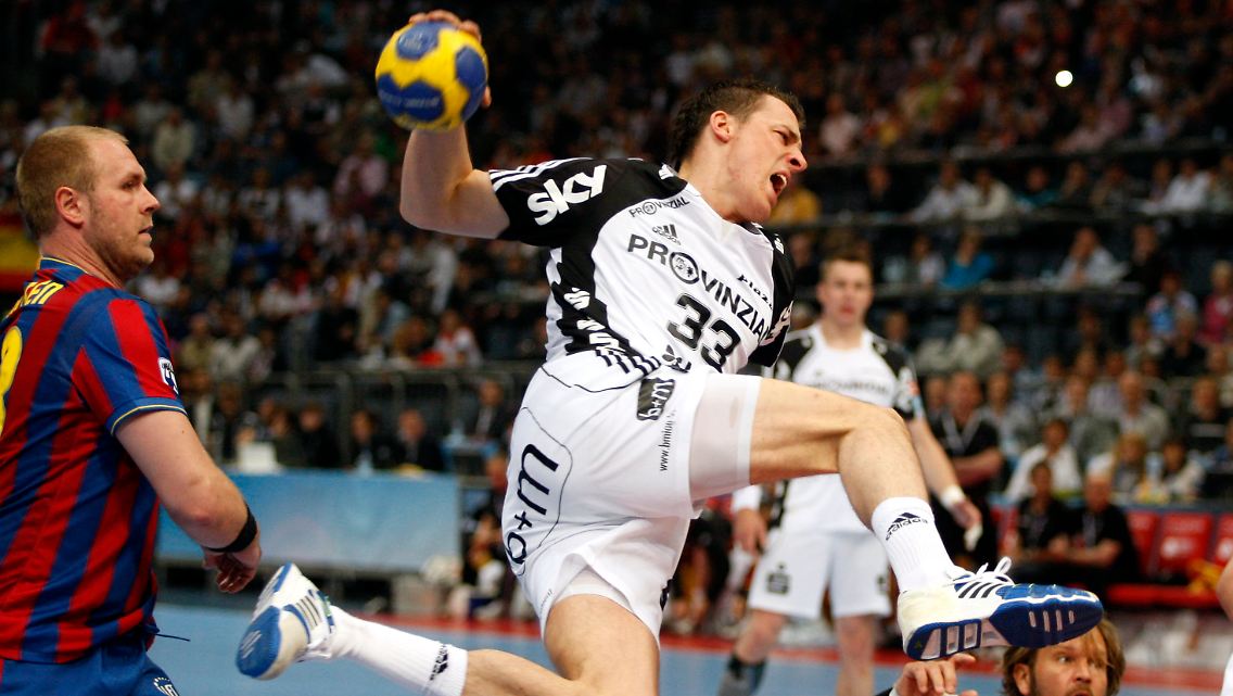 Dominik Klein zieht ab... Am Ende gewinnt Kiel knapp mit 36:34.
