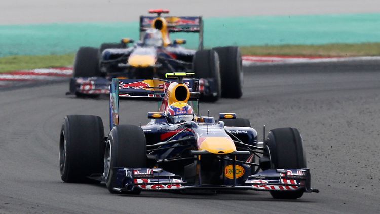 Da fuhren sie noch hintereinander: Red Bull hat einen Doppelsieg hergeschenkt. Nicht die ersten unnötigen Punktverluste in dieser Saison.