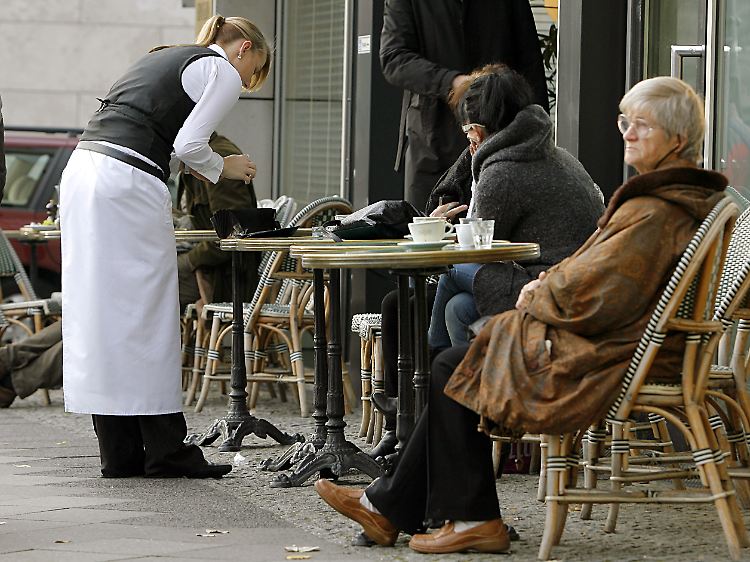 Das Hotel- und Gaststättengewerbe und das Transportwesen sind Schrittmacher des Wachstums.