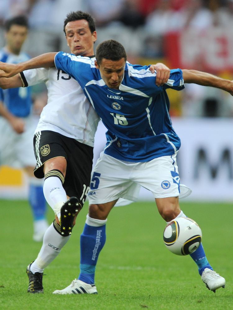 Bemüht, aber ineffektiv: Piotr Trochowski dürfte sich gegen Bosnien endgültig aus der Startelf für die WM-Eröffnungspartie gegen Australien gekickt haben.