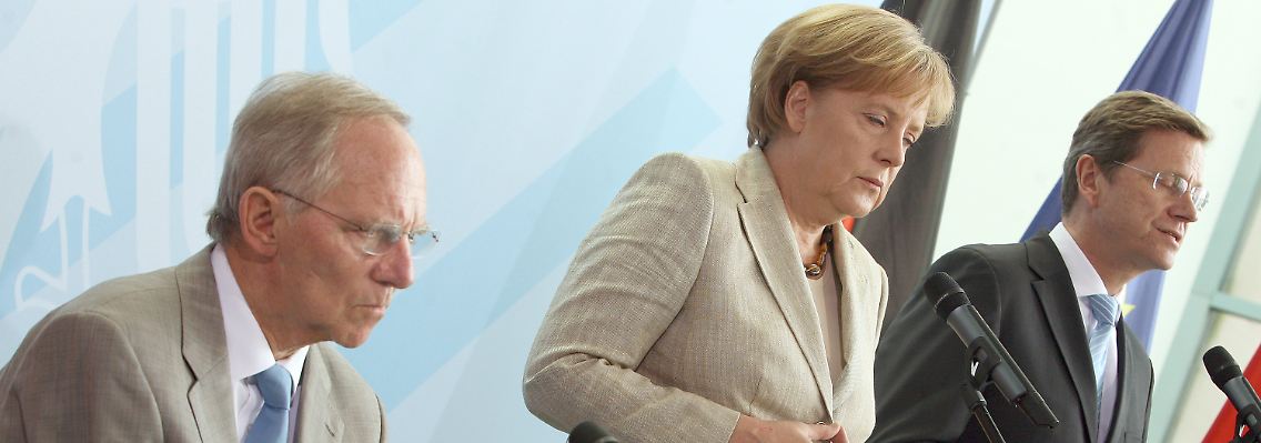 Die Koalitionäre und der Finanzminister stimmen die Deutschen auf harte Jahre ein.