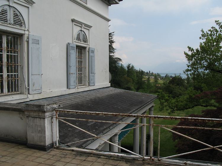 Die Terrasse vor Chaplins Schlafzimmer.