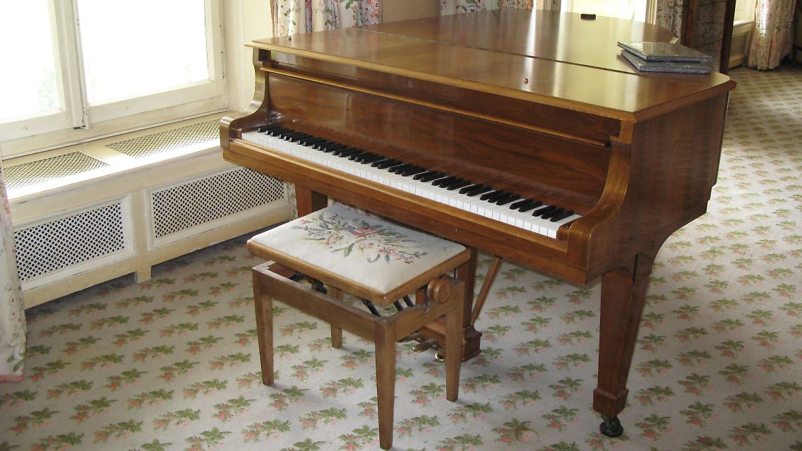Der Steinway-Flügel, an dem Chaplin komponierte.