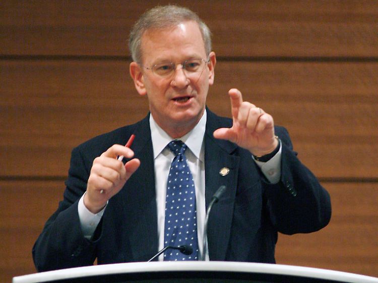 Thomas Hoenig