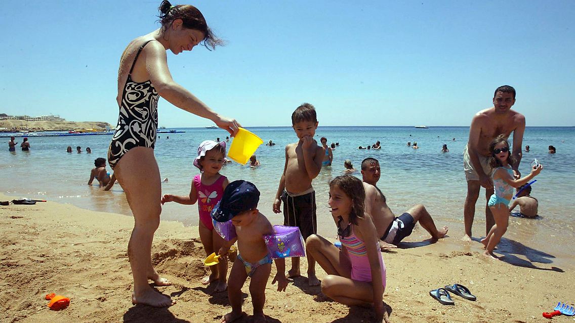 Das Dengue-Fieber hat nun auch Ägypten erfasst (Touristen am Roten Meer).