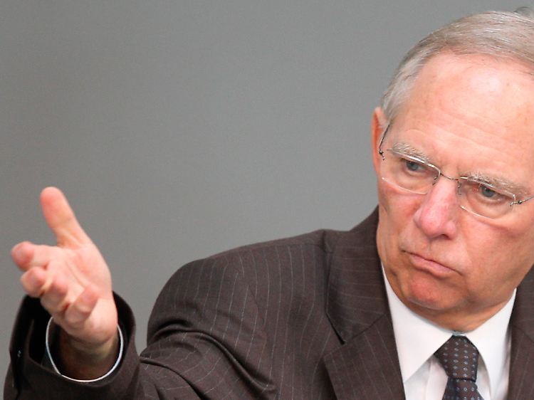 "In einem begrenzten Ausmaß sozial ausgewogen": Schäuble im Bundestag.