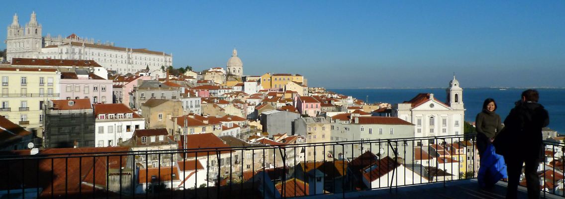 Blick auf die Alfama in Lissabon.