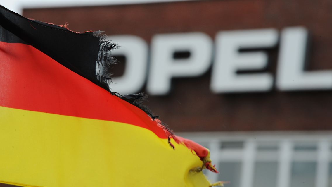 Die Entscheidung wird vertagt, noch mal vertagt und dann weitergereicht.