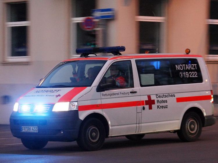Der Herzinfarkt ist einer der häufigsten Todesursachen in Deutschland. Jeder vierte Infarktpatient stirbt, weil zu lange mit dem Notruf gewartet hat.