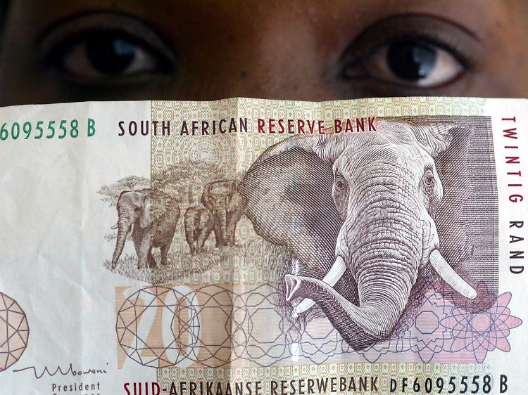 Europas Spuren, allgegenwärtig: Die Scheine mit dem Elefanten stellt die "Suid-Afrikaanse Reserwebank" aus.