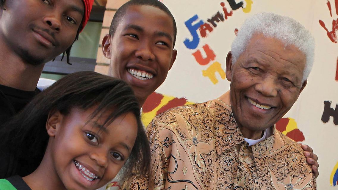 Thembela Mandela, Zenani Mandela, Mbuso Mandela und Nelson Mandela, von links.
