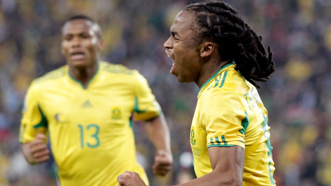 Da war noch Ekstase: Lawrence Siphiwe Tshabalala hat soeben für Südafrika das erste Tor dieser WM erzielt.
