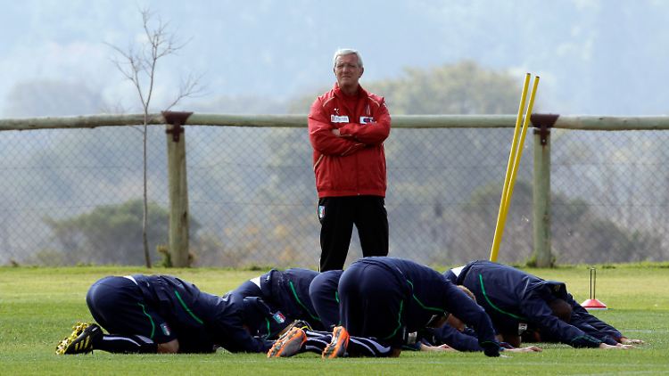 Marcello Lippi und seine Italiener sind bei der letzten Feinabstimmung.