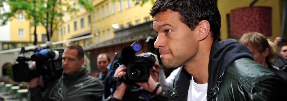 Michael Ballack ist nach dem Aus in Chelsea auf Vereinssuche.