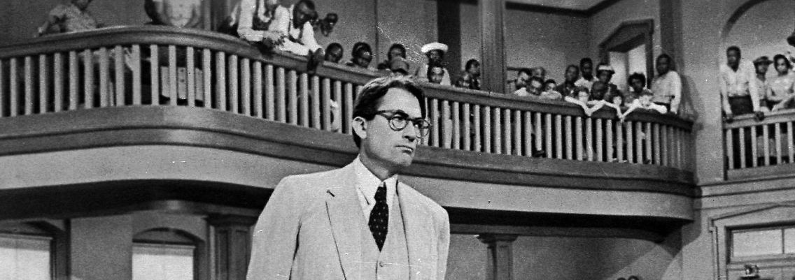 Gregory Peck gewinnt für seine Darstellung des Atticus Finch einen Oscar als bester Hauptdarsteller.