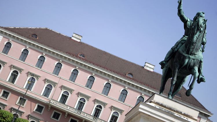 Siemens plant neue Konzernzentrale. Palais am wittelsbacher Platz bleibt aber erhalten.