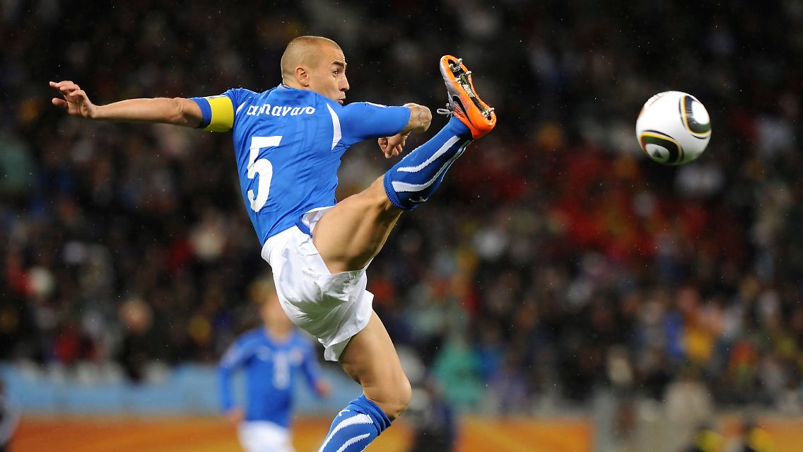 Fabio Cannavaro hielt Italiens Abwehr insgesamt gut zusammen, schlief aber beim Gegentor.