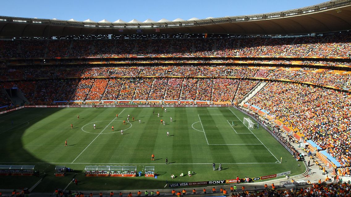 Die Soccer-City in Johannesburg war beim Spiel zwischen den Niederlanden und Dänemark nur auf dem Papier fast vollständig gefüllt.