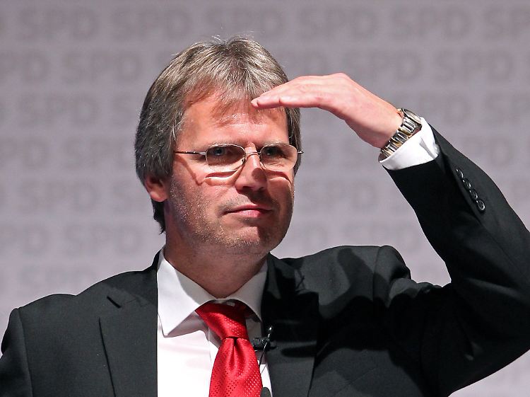 Sucht die Herausforderung: Bullerjahn will 2011 Ministerpräsident in Sachsen-Anhalt werden.
