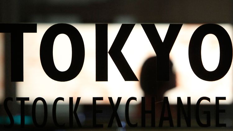 2010-06-21T065234Z_01_TOK602_RTRMDNP_3_MARKETS-JAPAN.JPG278675809629396342.jpg